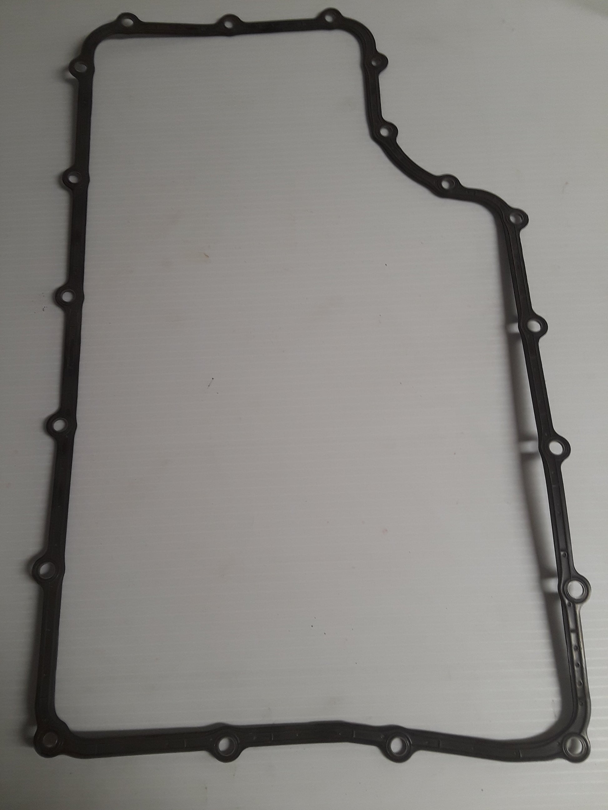 Empaque carter hule 6R140W 2011-